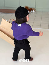 Cargar imagen en el visor de la galería, 【予約】フリルフレアパンツ AW 韓国 韓国子供服 2026 CON