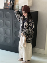 Load image into Gallery viewer, 【予約】モノトーン花柄カーディガン 長袖 ゆったり 冬90~150cm Wselect