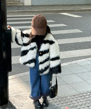 画像をギャラリービューアに読み込む, 【即納】ゼブラファーコート 羽織 Kids 冬 90cm~140cm Wselect - W select baby kids