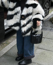 画像をギャラリービューアに読み込む, 【即納】ゼブラファーコート 羽織 Kids 冬 90cm~140cm Wselect - W select baby kids