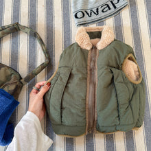 Load image into Gallery viewer, 【予約】 リバーシブルボアベスト ふわふわ vest 冬80~130cm Wselect