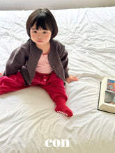 Cargar imagen en el visor de la galería, 【予約】ベロアホリックパンツ AW 韓国 韓国子供服 2026 CON