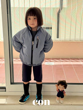 Cargar imagen en el visor de la galería, 【予約】リバーシブルジャンパー AW 韓国 韓国子供服 2026 CON