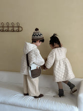 Load image into Gallery viewer, 【予約】キルティングホワイトコート 羽織 あったか 冬80~130cm Wselect