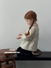 Load image into Gallery viewer, 【予約】ドットブラウス トップス 秋 冬 kids ベビー キッズ 子供服 Wselect