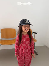 Load image into Gallery viewer, 【予約】ロエンフリルカーディガン ボーダー AW 韓国 韓国子供服 2026 ELLYMOLLY - W select baby kids
