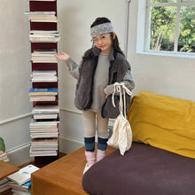 Load image into Gallery viewer, 【予約】 リバーシブルボアベスト ふわふわ vest 冬80~130cm Wselect