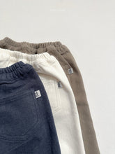 Cargar imagen en el visor de la galería, 【予約】ウィンターベーシックパンツ AW 韓国 韓国子供服 2026 minirobe