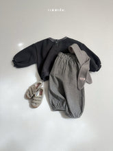 Load image into Gallery viewer, 【予約】ボンボンジョガーパンツ AW bottom 韓国 韓国子供服 2026 minirobe digreen Wselect