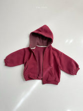 Load image into Gallery viewer, 【予約】バーバルフードジップアップ AW 羽織 parker 韓国 韓国子供服 2026 minirobe Wselect