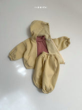 Load image into Gallery viewer, 【予約】バーバルフードジップアップ AW 羽織 parker 韓国 韓国子供服 2026 minirobe Wselect