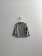 Cargar imagen en el visor de la galería, 【予約】メリーハーフポーラーTシャツ AW 韓国 韓国子供服 2026 minirobe