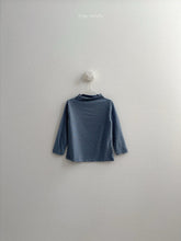 Cargar imagen en el visor de la galería, 【予約】メリーハーフポーラーTシャツ AW 韓国 韓国子供服 2026 minirobe