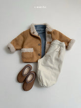 Cargar imagen en el visor de la galería, 【予約】メリーハーフポーラーTシャツ AW 韓国 韓国子供服 2026 minirobe
