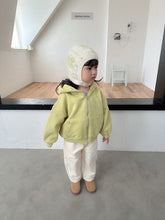 Charger l'image dans la galerie, 【予約】キャラメルフードジップ AW 韓国 韓国子供服 2026 digreen