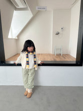 Load image into Gallery viewer, 【予約】チェリーストライプジョガーパンツ AW 韓国 韓国子供服 2026 digreen