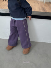 Load image into Gallery viewer, 【予約】ストリングデンバーパンツ AW 韓国 韓国子供服 2026 digreen