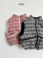 Cargar imagen en el visor de la galería, 【予約】リバーシブルベスト AW 韓国 韓国子供服 2026 digreen