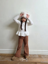 Charger l'image dans la galerie, 【予約】スノーフレークフリル AW 韓国 韓国子供服 2026 ellymolly