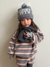 Cargar imagen en el visor de la galería, 【予約】グローブニットパンツ AW 韓国 韓国子供服 2026 ellymolly