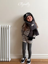 Charger l'image dans la galerie, 【予約】ハスウールニッカーズ AW 韓国 韓国子供服 2026 ellymolly
