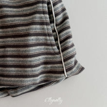 Charger l'image dans la galerie, 【予約】ラテスタイルバルーンショートパンツ AW 韓国 韓国子供服 2026 ellymolly