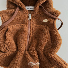 Charger l'image dans la galerie, 【予約】ベアーフードベスト AW 韓国 韓国子供服 boa 2026 ellymolly