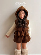 Charger l'image dans la galerie, 【予約】ベアーフードベスト AW 韓国 韓国子供服 boa 2026 ellymolly