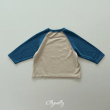 Charger l'image dans la galerie, 【予約】レーヨンカラーブロックラグランTシャツ ロンT AW 韓国 韓国子供服 2026 ellymolly