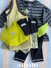 Cargar imagen en el visor de la galería, 【予約】ボーダートップス AW 韓国 韓国子供服 2026 JEAYABEBE - W select baby kids