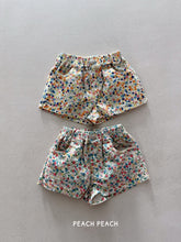 Load image into Gallery viewer, 【予約】23日まで　ブルームショートパンツ　bottom　2025　Kids　ジュニアサイズ　peach
