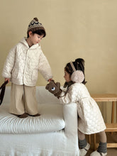 Load image into Gallery viewer, 【予約】キルティングホワイトコート 羽織　あったか　冬80～130ｃｍ　Wselect
