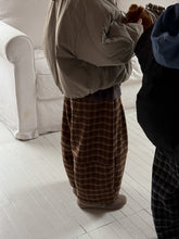 Load image into Gallery viewer, 【予約】ゆったりチェックパンツ　bottom　ゆったり　冬90～150ｃｍ　Wselect

