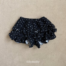 画像をギャラリービューアに読み込む, 【即納】フリルショートパンツ　bottom　AW 韓国 2025 ELLYMOLLY
