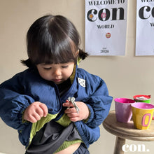 Cargar imagen en el visor de la galería, 【予約】リバーシブルジャンパー AW 韓国  韓国子供服　2026 CON
