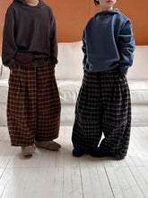 Load image into Gallery viewer, 【予約】ゆったりチェックパンツ　bottom　ゆったり　冬90～150ｃｍ　Wselect
