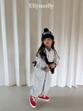 Load image into Gallery viewer, 【予約】メモリーフレームバッグ　フリル　カバン　AW 韓国  韓国子供服　2026 ELLYMOLLY - W select  baby kids
