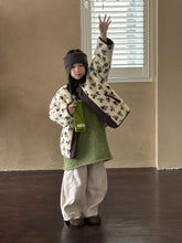 Load image into Gallery viewer, 【予約】花柄ボアコート　羽織　ボア　あったか　冬90～150ｃｍ　Wselect
