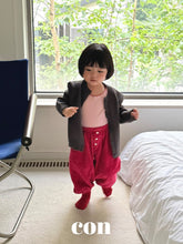 Cargar imagen en el visor de la galería, 【予約】ベロアホリックパンツ AW 韓国  韓国子供服　2026 CON
