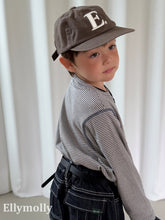 Load image into Gallery viewer, 【予約】フラップノンフェイドパンツ　ボトム　ハーフパンツ　AW 韓国  韓国子供服　2026 ELLYMOLLY - W select  baby kids
