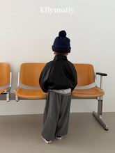 Load image into Gallery viewer, 【予約】キングワッフルメントジョガー　ボトム　AW 韓国  韓国子供服　2026 ELLYMOLLY - W select  baby kids
