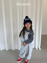 Cargar imagen en el visor de la galería, 【予約】ウォースイットチェインティー　長袖　トップス　AW 韓国  韓国子供服　2026 ELLYMOLLY - W select  baby kids
