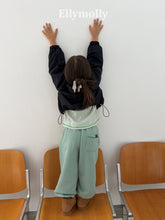 Cargar imagen en el visor de la galería, 【予約】プライムウィンドブレーカー　アウター　AW 韓国  韓国子供服　2026 ELLYMOLLY - W select  baby kids

