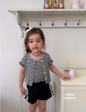 Charger l'image dans la galerie, 【即納】ボーダーアンサンブル　セット　second moment  Tシャツ　韓国子供服　90〜160 Jr. Wselect - W select  baby kids
