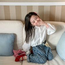 Load image into Gallery viewer, 【予約】 フラワーストレートデニムパンツ  bottom　花柄　80～130ｃｍ　Wselect - W select  baby kids
