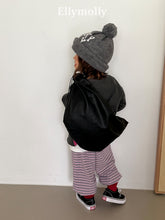 Load image into Gallery viewer, 【予約】メモリーフレームバッグ　フリル　カバン　AW 韓国  韓国子供服　2026 ELLYMOLLY - W select  baby kids
