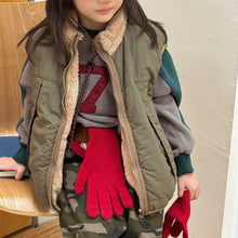 Load image into Gallery viewer, 【予約】　リバーシブルボアベスト ふわふわ　vest　冬80～130ｃｍ　Wselect
