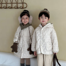 Load image into Gallery viewer, 【予約】キルティングホワイトコート 羽織　あったか　冬80～130ｃｍ　Wselect
