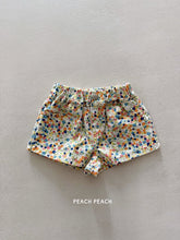 Load image into Gallery viewer, 【予約】23日まで　ブルームショートパンツ　bottom　2025　Kids　ジュニアサイズ　peach
