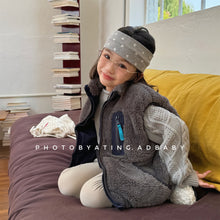 Load image into Gallery viewer, 【予約】　リバーシブルボアベスト ふわふわ　vest　冬80～130ｃｍ　Wselect
